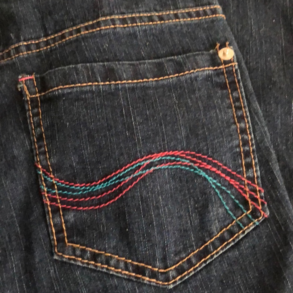 2 Pairs of Cherokee Embellished Jeans - Picture 10 of 12